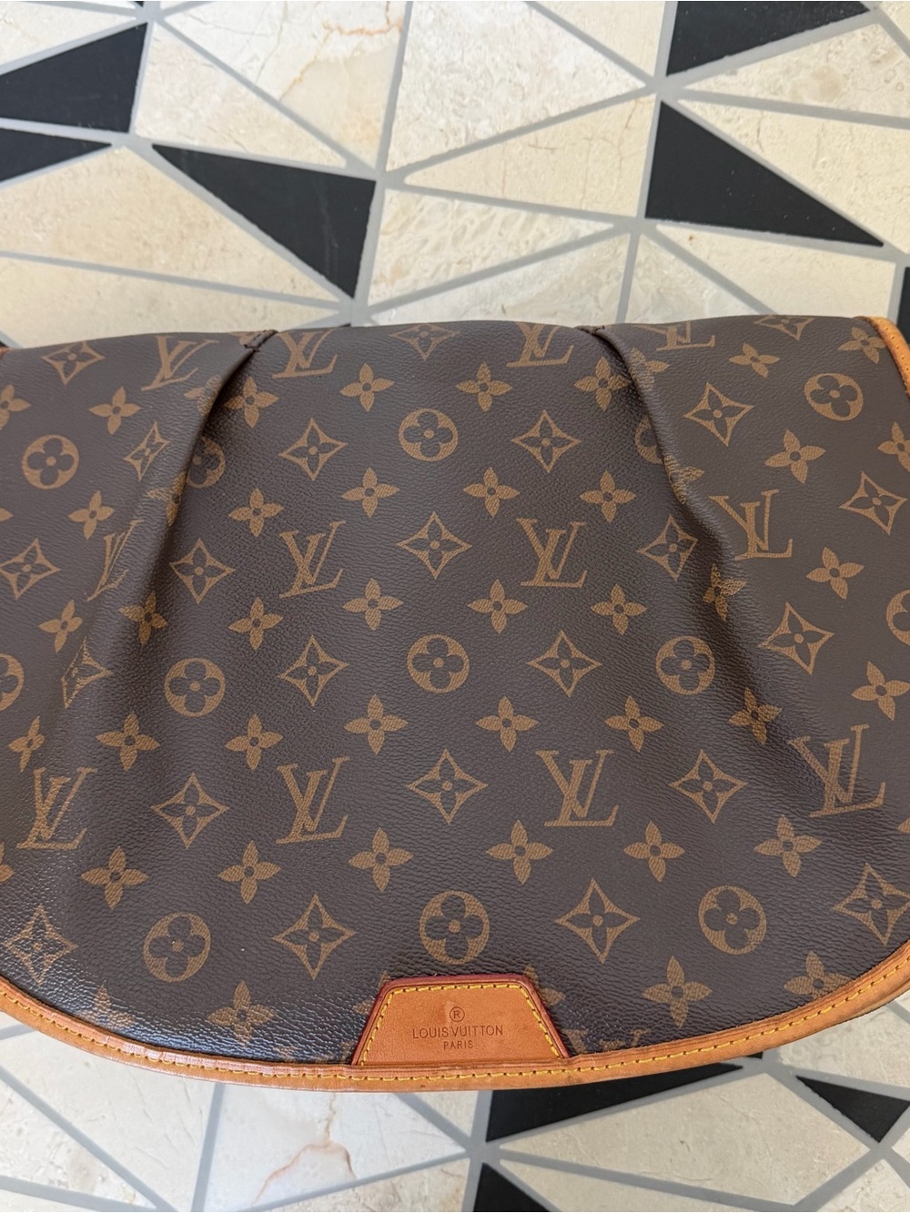 Louis Vuitton Brown Monogram Shoulder Bag with Tan Trim - Menilmontant - Picture 2 of 12